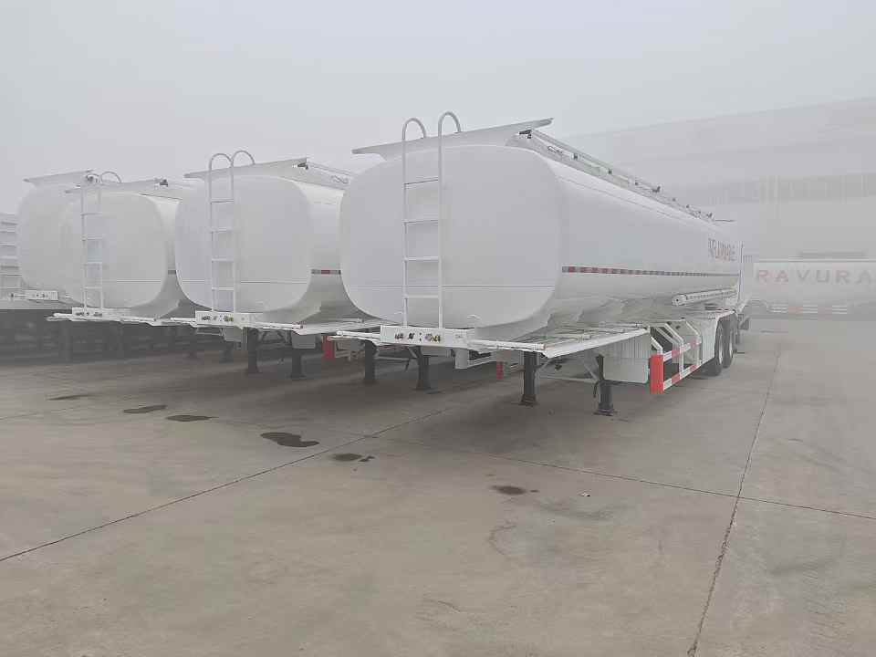 3Units 40000L燃料タンクがギニア共和国に出荷される準備ができています