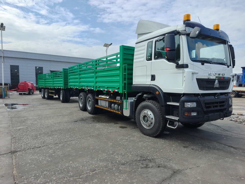 Derun Vehil Howo Tx400トラックとトレーラーがエチオピアに出荷されました