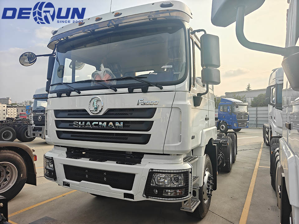2台のシャックマン F3000 6x4 トラクター トラックがマリに出荷されます